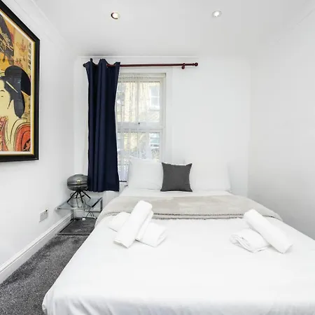 Modern Apartments - 5 Mins To Whitechapel Station London Exterior photo