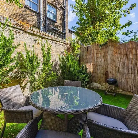 Modern Apartments - 5 Mins To Whitechapel Station London Exterior photo
