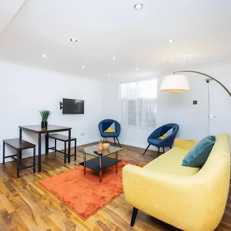 Modern Apartments - 5 Mins To Whitechapel Station London Exterior photo