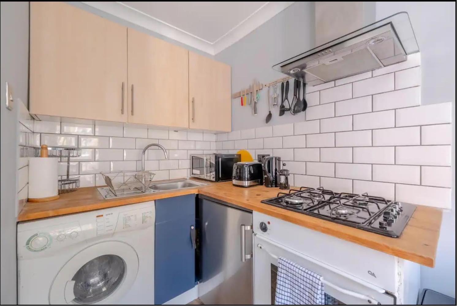 Holiday home Modern - 5 Mins To Whitechapel Station London